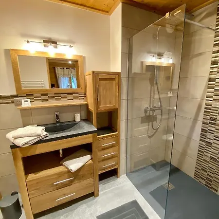 Luxe L'hibiscus Chalet