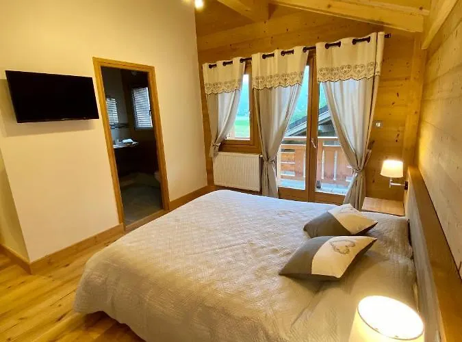 Luxe L'hibiscus Chalet